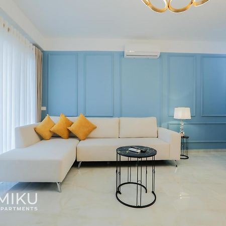 Miku Apartment - Glamorous 1Bedroom Apartment At Olympic Residence Tirana Buitenkant foto