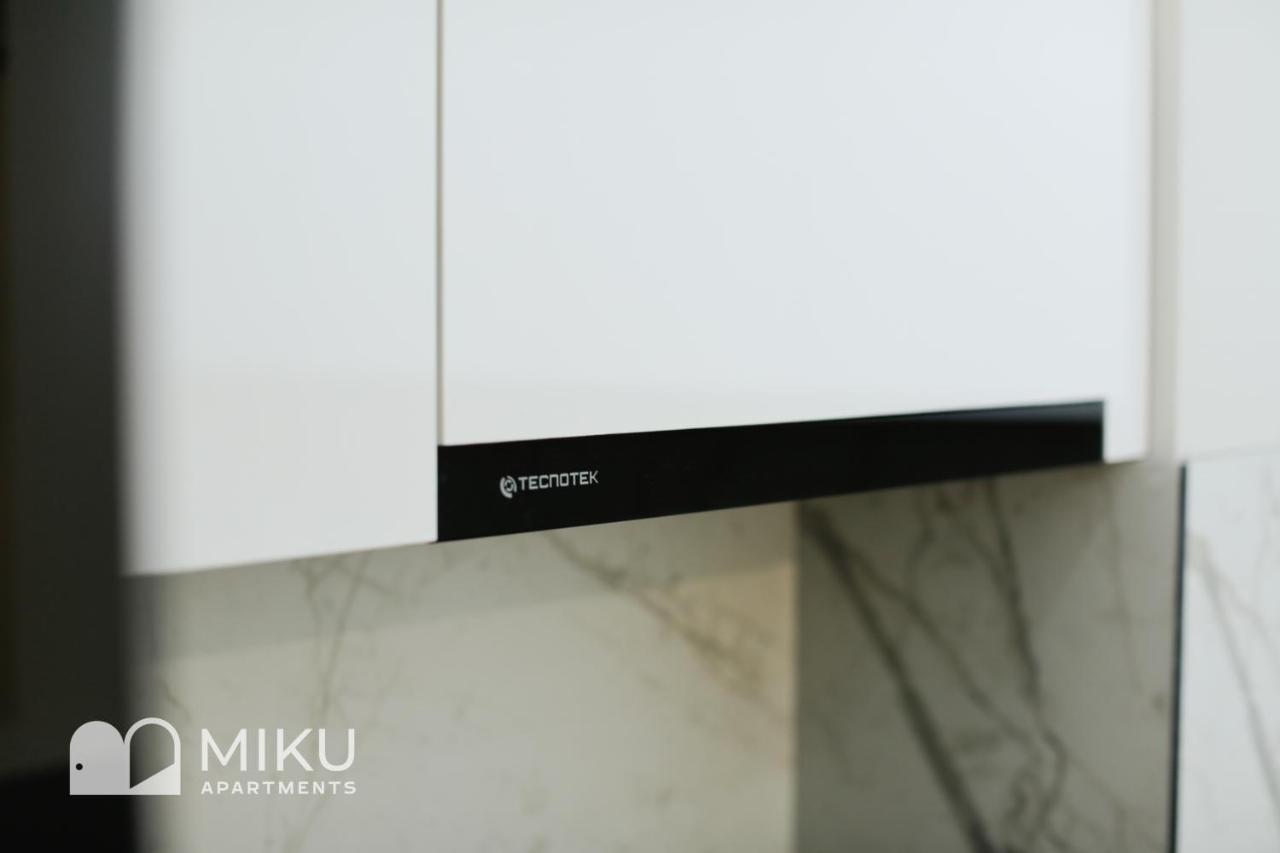 Miku Apartment - Glamorous 1Bedroom Apartment At Olympic Residence Tirana Buitenkant foto