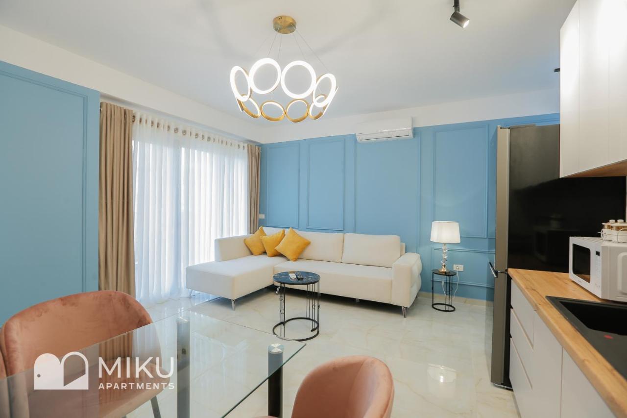 Miku Apartment - Glamorous 1Bedroom Apartment At Olympic Residence Tirana Buitenkant foto