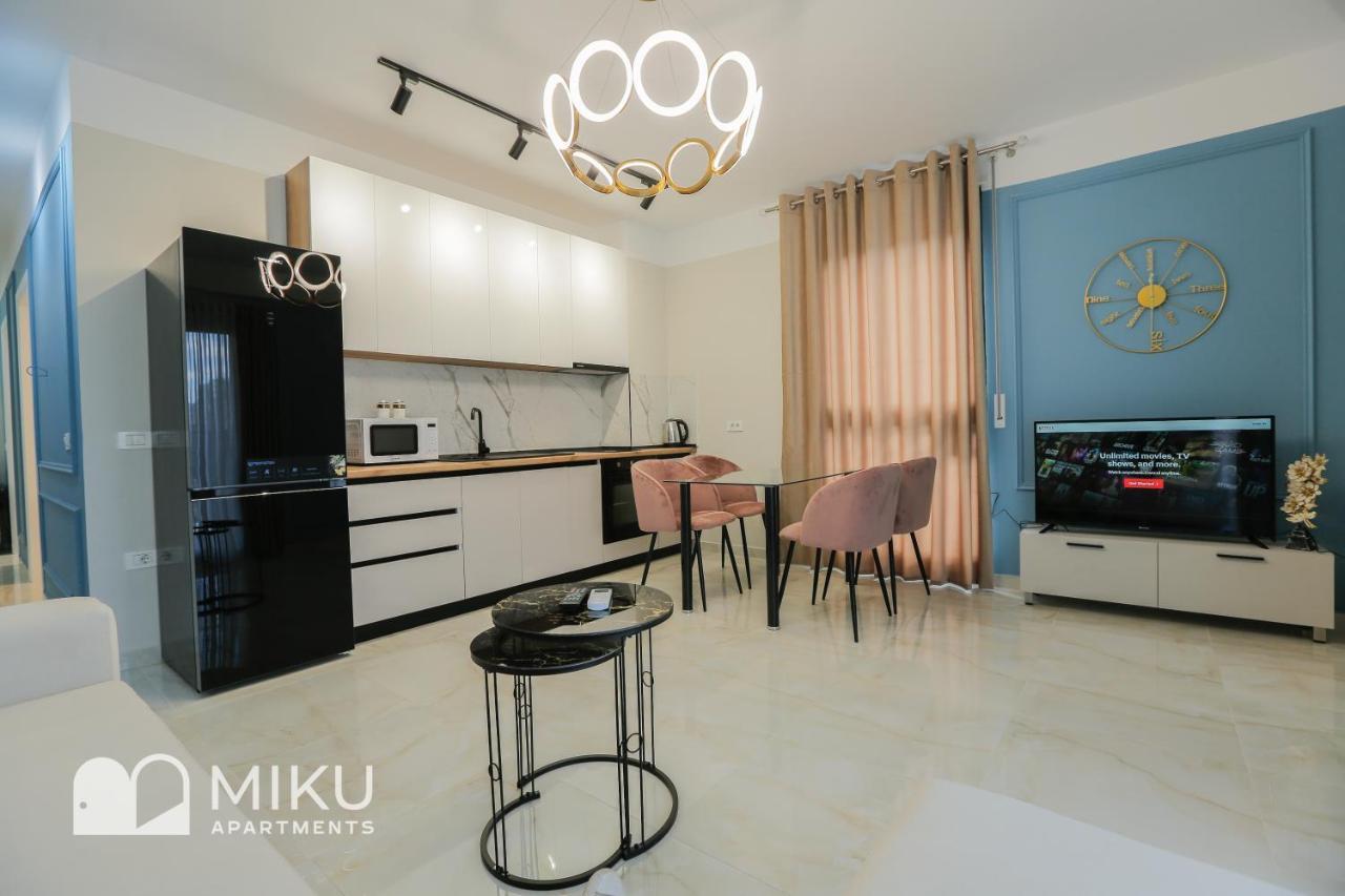 Miku Apartment - Glamorous 1Bedroom Apartment At Olympic Residence Tirana Buitenkant foto
