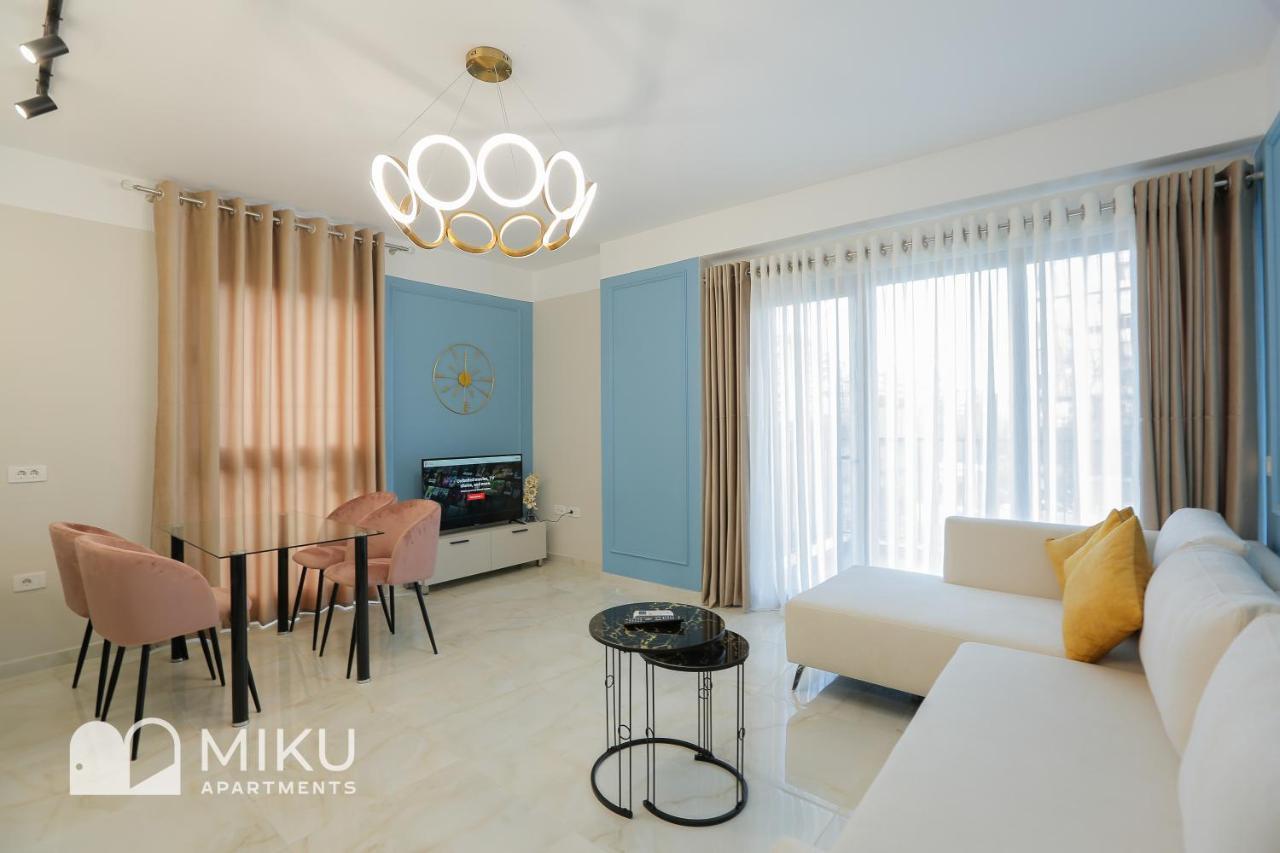 Miku Apartment - Glamorous 1Bedroom Apartment At Olympic Residence Tirana Buitenkant foto