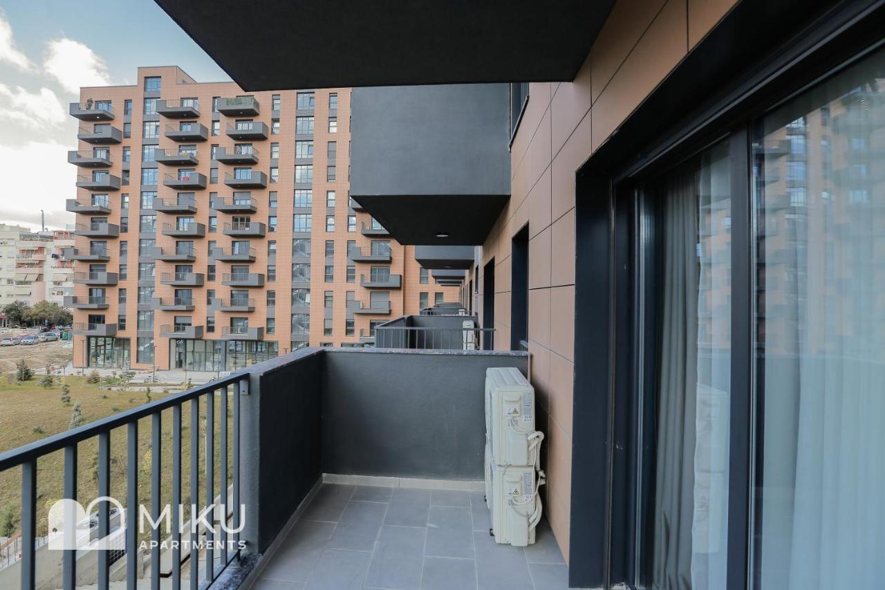 Miku Apartment - Glamorous 1Bedroom Apartment At Olympic Residence Tirana Buitenkant foto