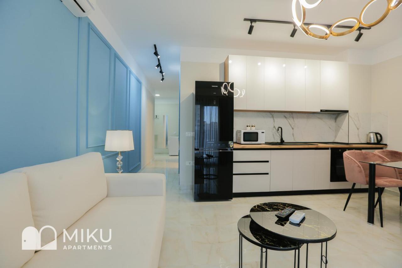 Miku Apartment - Glamorous 1Bedroom Apartment At Olympic Residence Tirana Buitenkant foto